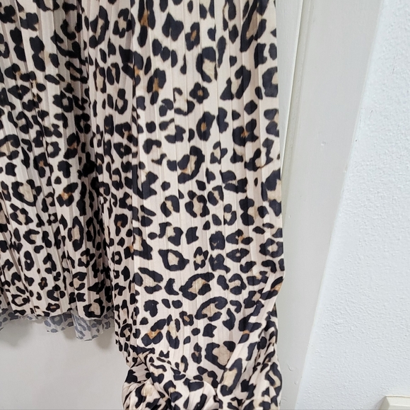 Cheetah Top - Picture 2 of 4